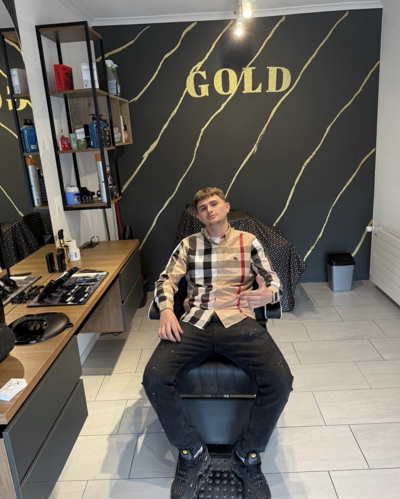 Linor Rashiti, fondatore di Gold Barber Shop